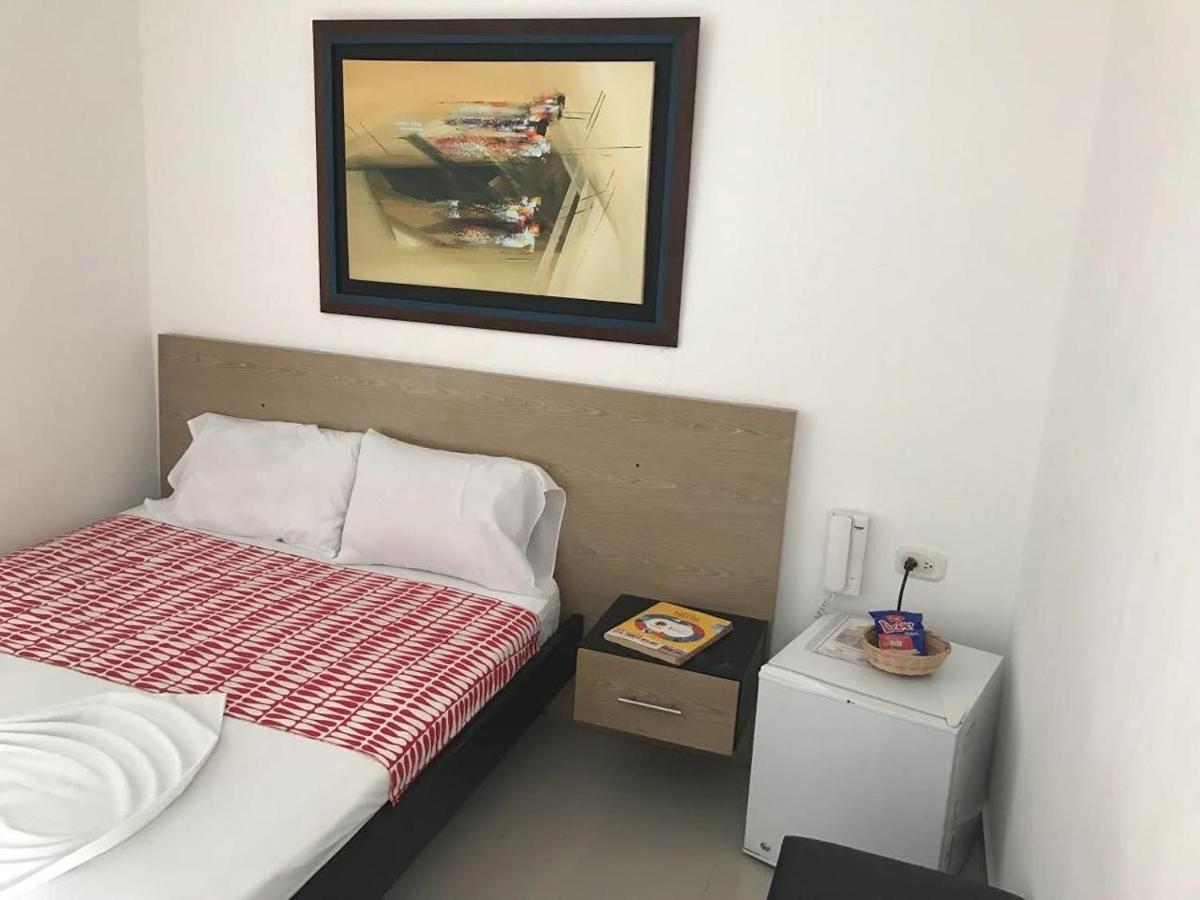 Hotel Madrid Deluxe Neiva เนย์บา ภายนอก รูปภาพ