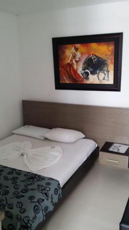 Hotel Madrid Deluxe Neiva เนย์บา ภายนอก รูปภาพ